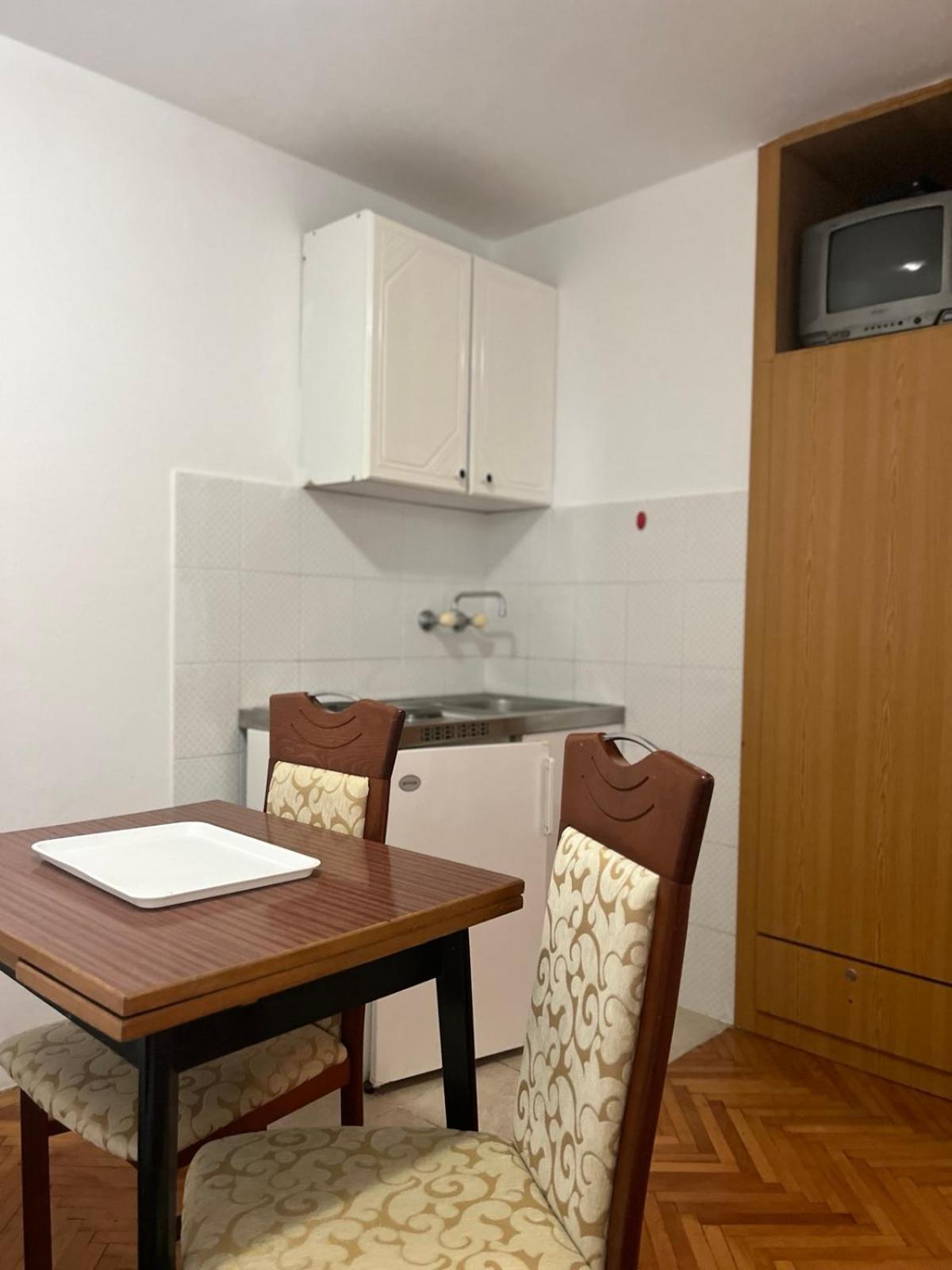Apartments And Room Mv Petrovac Exterior photo